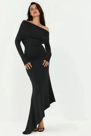 Maxi -  Femei - Rochie maxi eleganta - mulata - cu decolteu tip barca - Negru -