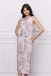 Rochie Beatrice roz cu imprimeuri gri si cordon in talie