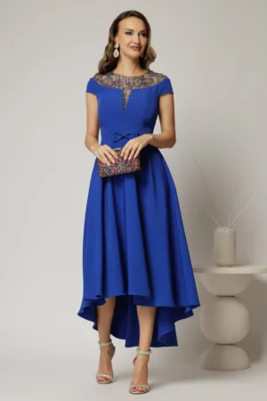 Rochie DY Fashion asimetrica albastra cu funda in talie si aplicatii la decolteu