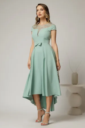 Rochie DY Fashion asimetrica verde menta cu funda in talie si aplicatii la decolteu