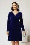 Rochie DY Fashion bleumarin din catifea fixa cu perle la decolteu si maneci