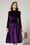 Rochie DY Fashion din catifea mov cu nasturi imbracati si curea in talie
