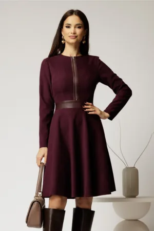 Rochie DY Fashion din stofa velur magenta cu fermoar metalic decorativ și inserții din piele