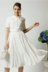 Rochie DY Fashion din triplu voal alba cu nasturi la bust si curea in talie