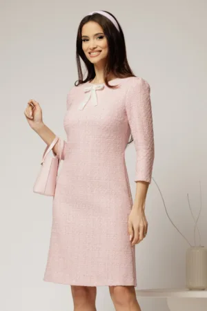 Rochie DY Fashion din tweed roz si croiul drept cambrat