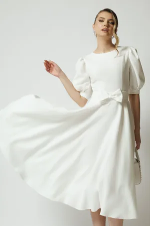 Rochie DY Fashion eleganta din stofa alba cu funda in talie