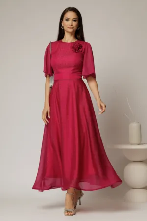 Rochie DY Fashion lunga magenta din voal cu fir lurex in clos cu accesoriu la bust
