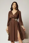 Rochie DY Fashion maro din voal cu pelicula decolteu petrecut si detaliu pe talie