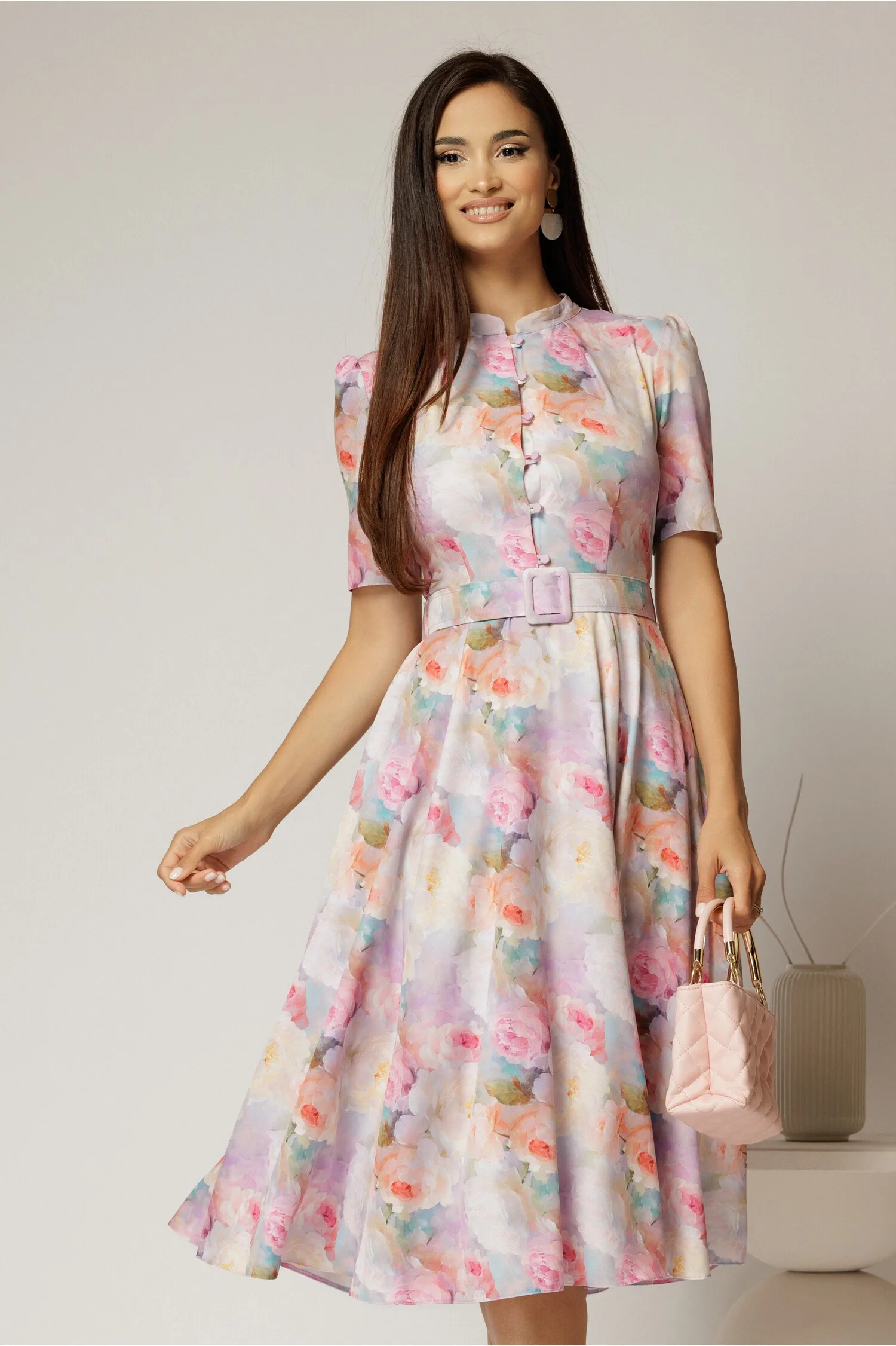 Rochie DY Fashion midi cu imprimeu lila in clos din triplu voal cu nasturi la bust si curea in talie