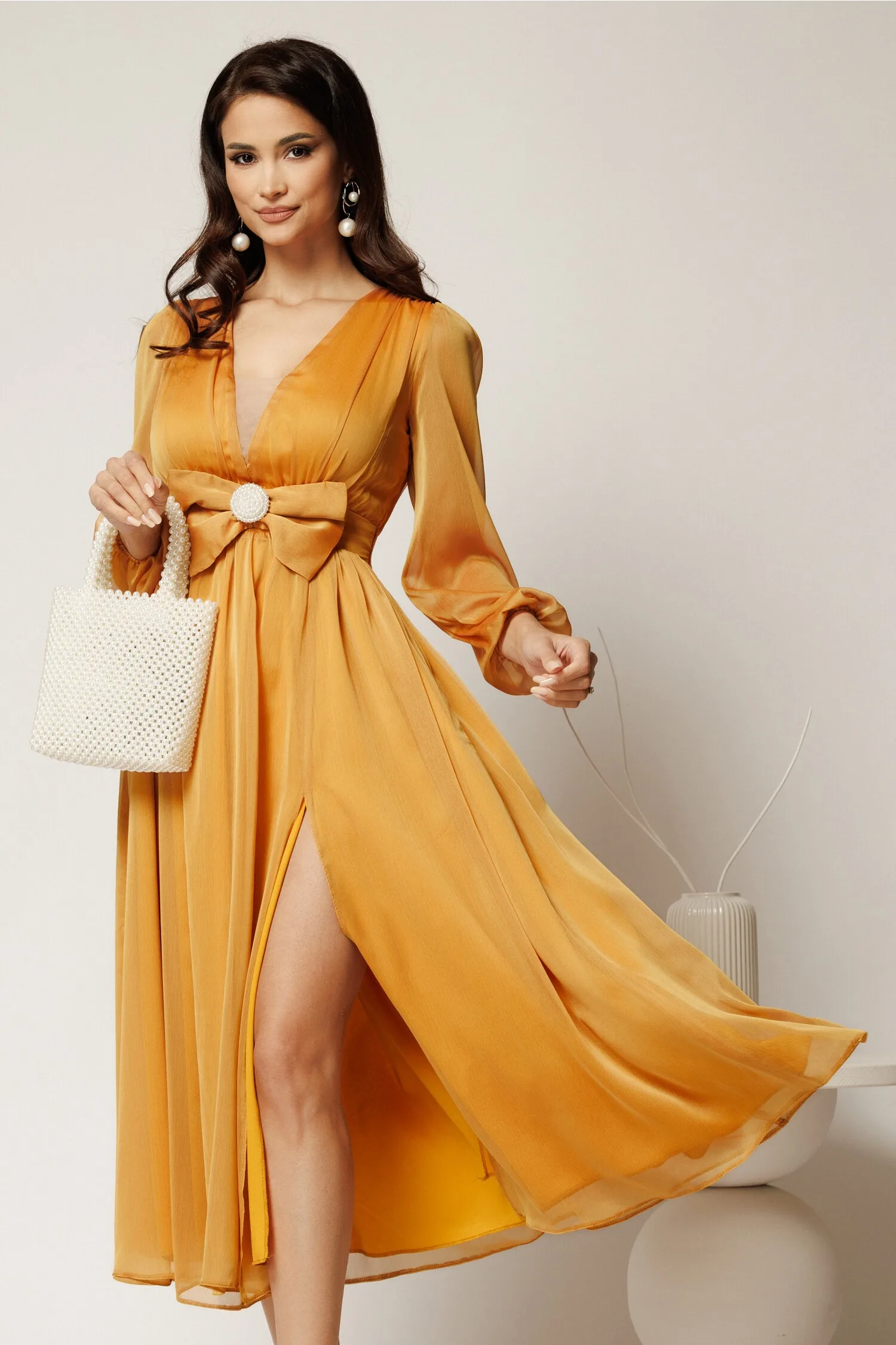 Rochie DY Fashion midi galbena din voal in clos cu funda maxi in talie