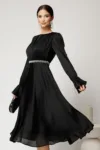Rochie DY Fashion midi neagra din voal satinat in clos cu perle in talie