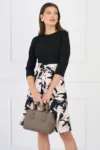 Rochie DY Fashion office cu bust din crep uni si fusta cu print negru-bej