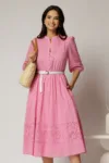 Rochie DY Fashion roz din bumbac cu insertii perforate si curea in talie