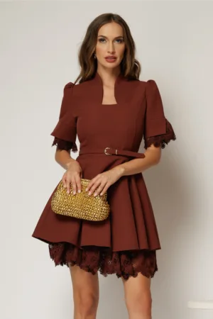 Rochie DY Fashion scurta caramizie clos cu dantela la maneci si fusta
