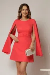 Rochie DY Fashion scurta corai cu maneci lungi crapate si aplicatii la decolteu