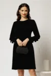 Rochie DY Fashion scurta din catifea fixa neagra cu funde pe maneci