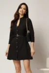 Rochie DY Fashion scurta neagra cu inchidere cu nasturi si curea in talie