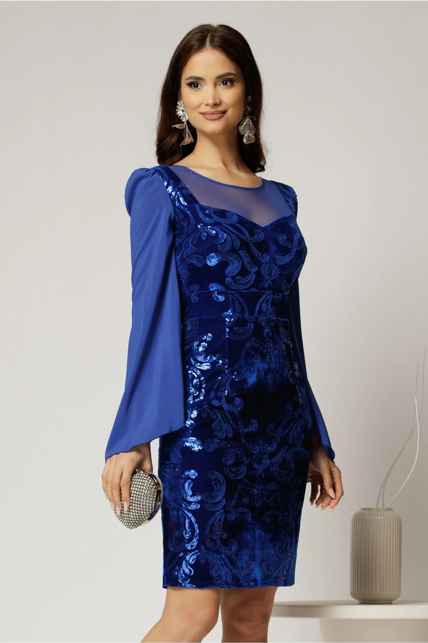 Rochie Daimond eleganta din catifea albastra cu paiete si maneci din voal