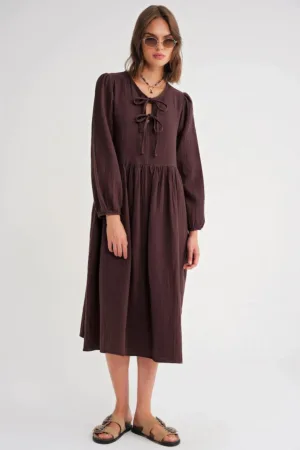 Rochie Midi -  decolteu in V - inchidere cu siret - maro - textil