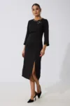 Rochie eleganta midi cu strass-uri si crepeu in fata Milena Neagra