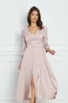 Rochie Raluca roz cu strasuri si bilute si curea in talie