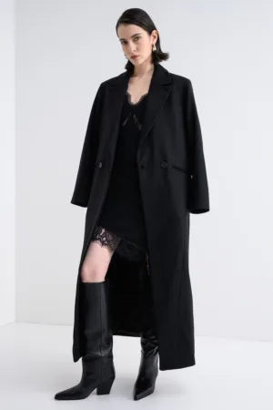 Rochie asimterica cu garnituri din dantela si decolteu in V