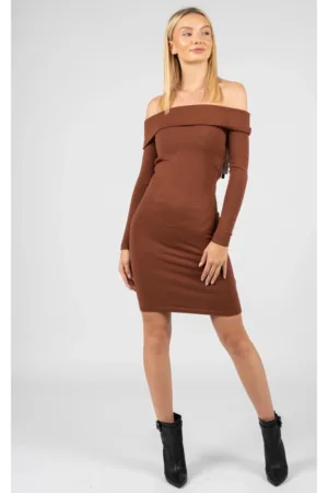 Rochie bodycon cu decolteu pe umeri -