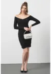 Rochie bodycon cu decolteu pe umeri