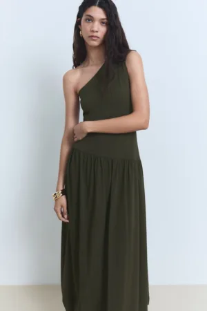 Rochie bufanta cu croiala asimetrica