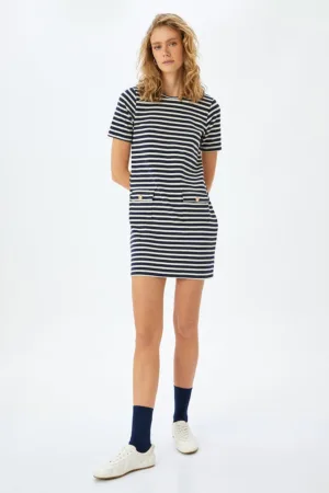 Rochie-camasa cu croiala dreapta si model in dungi