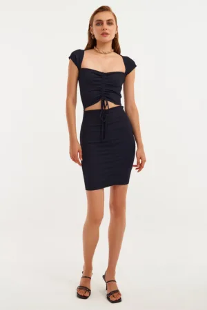 Rochie cambrata cu decupaj in talie