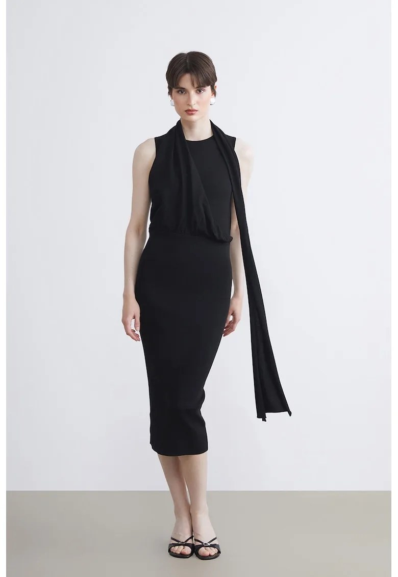 Rochie cambrata cu esarfa