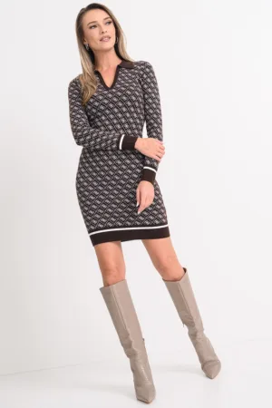 Rochie cambrata cu model monograma si decolteu in V