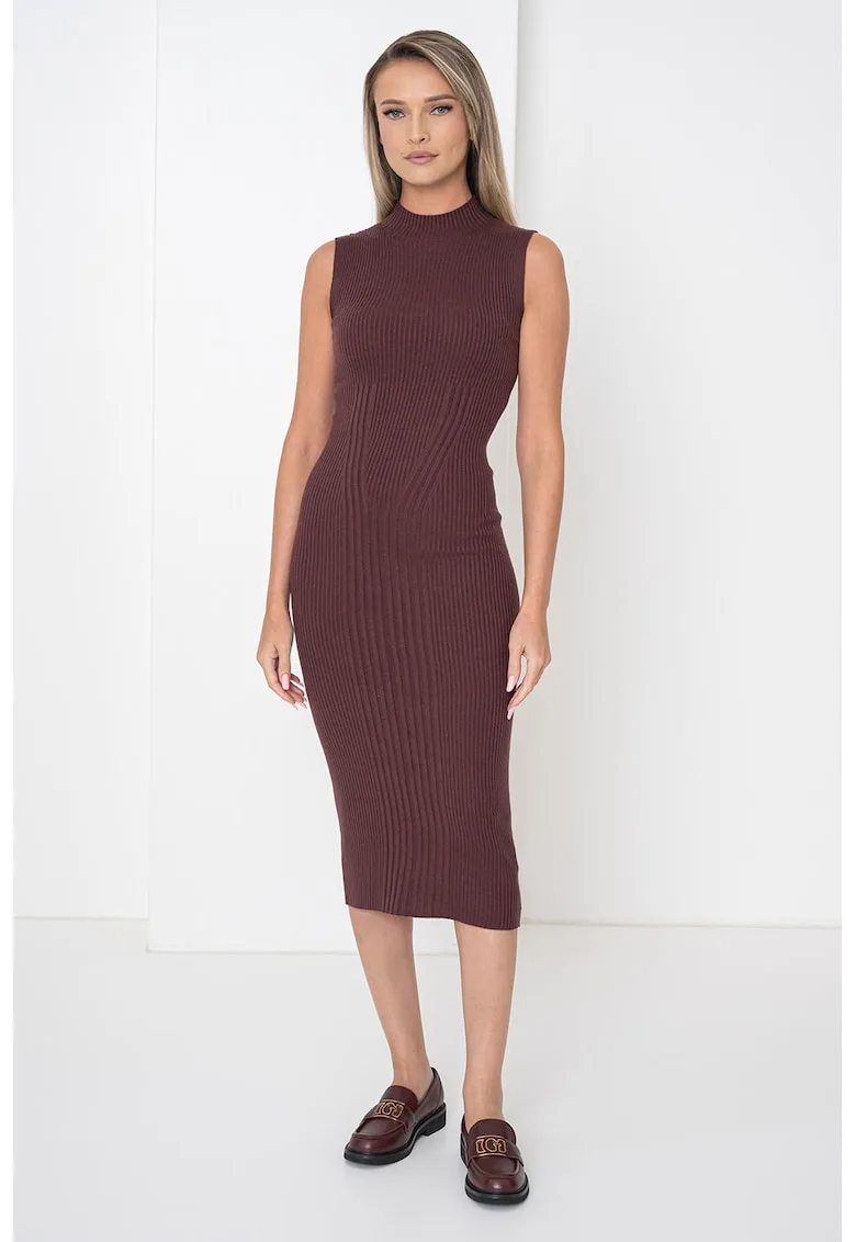 Rochie cambrata din amestec de casmir si matase cu guler inalt