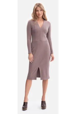 Rochie creion - B307 Cacao maneci lungi - decolteu in V - dantela - fara captuseala - lungime midi