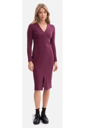 Rochie creion - B307 Pruna maneci lungi - decolteu in V - Tiv ondulat - fara captuseala - lungime midi