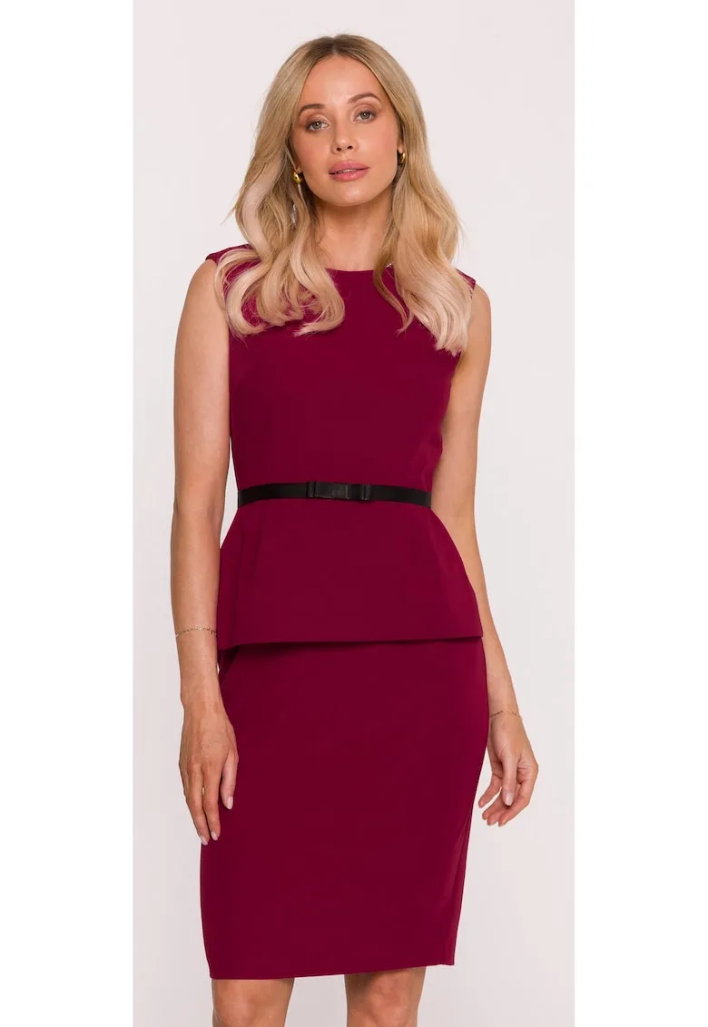 Rochie creion accesorizata cu o curea