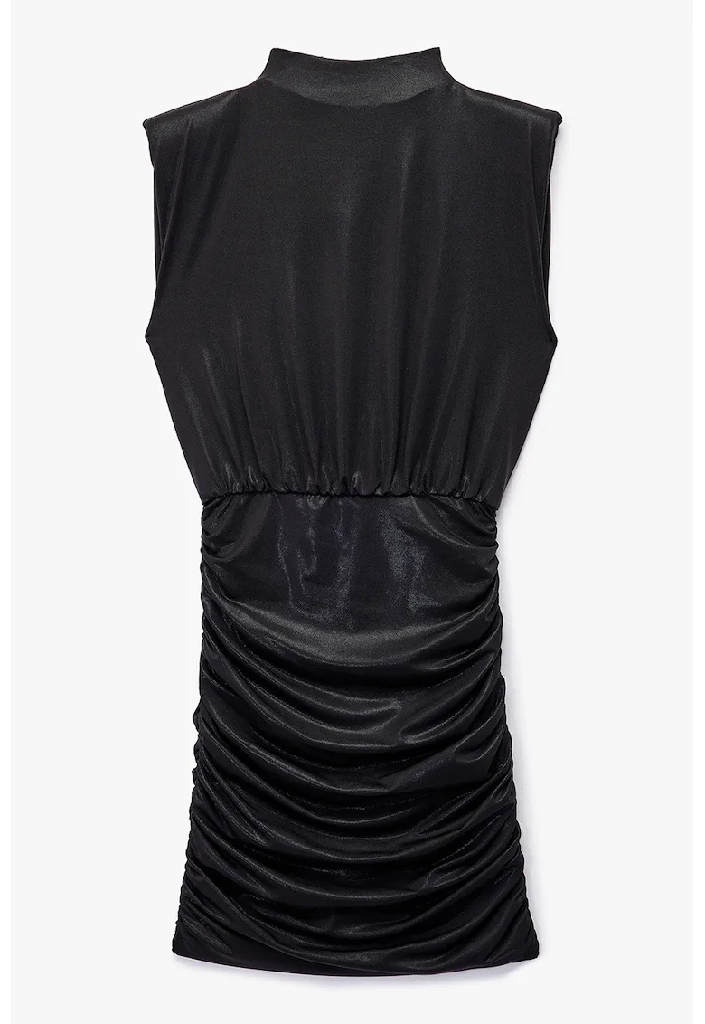 Rochie cu aspect lucios si volane