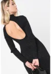 Rochie cu aspect stralucitor si decupaj pe spate