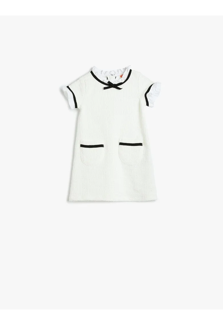 Rochie cu croiala dreapta - dungi contrastante si funda