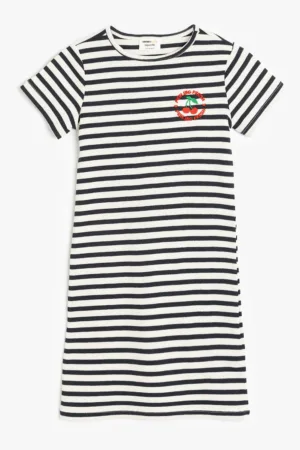 Rochie cu croiala in A cu dungi