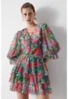 Rochie cu decolteu in V - model stratificat si imprimeu floral