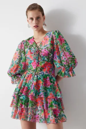 Rochie cu decolteu in V - model stratificat si imprimeu floral
