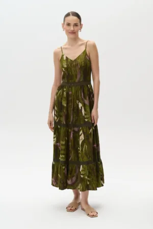 Rochie cu decolteu in V si bretele subtiri