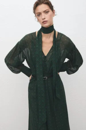 Rochie cu decolteu in V si curea in talie