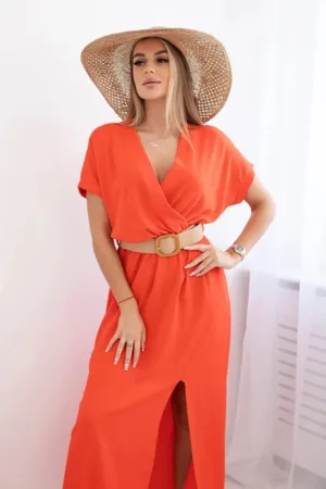 Rochie cu decolteu in V si o curea in talie -