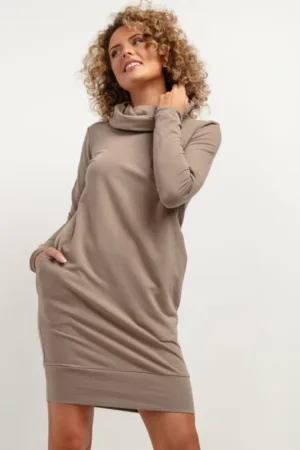Rochie cu guler inalt si buzunare T376 cappuccino