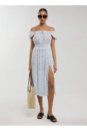 Rochie cu imprimeu floral si despicatura adanca - Alb