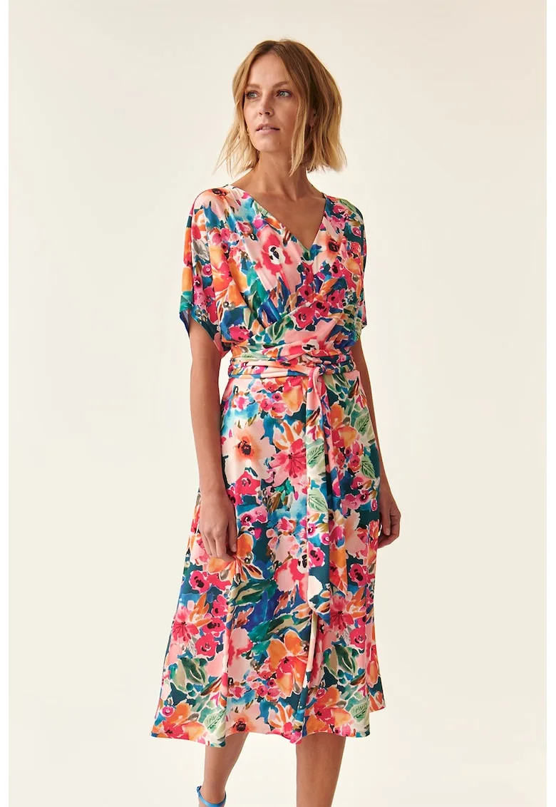 Rochie cu imprimeu floral si maneci kimono