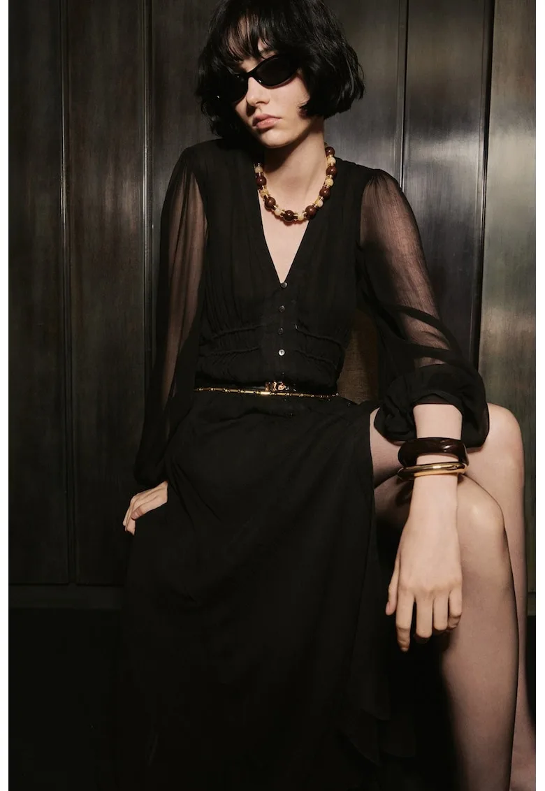 Rochie cu maneci bufante si decolteu in V